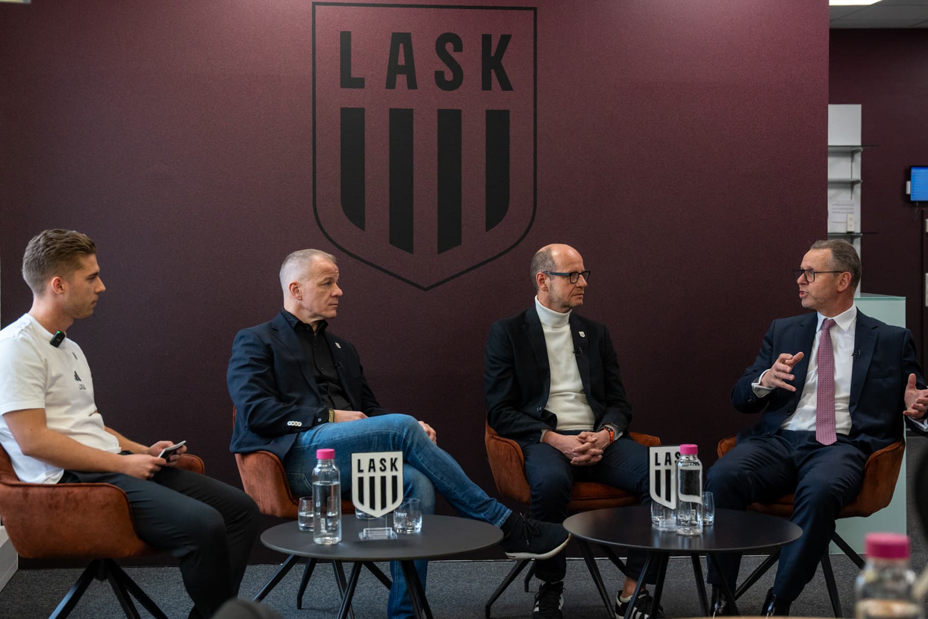 Header Pressegespräch