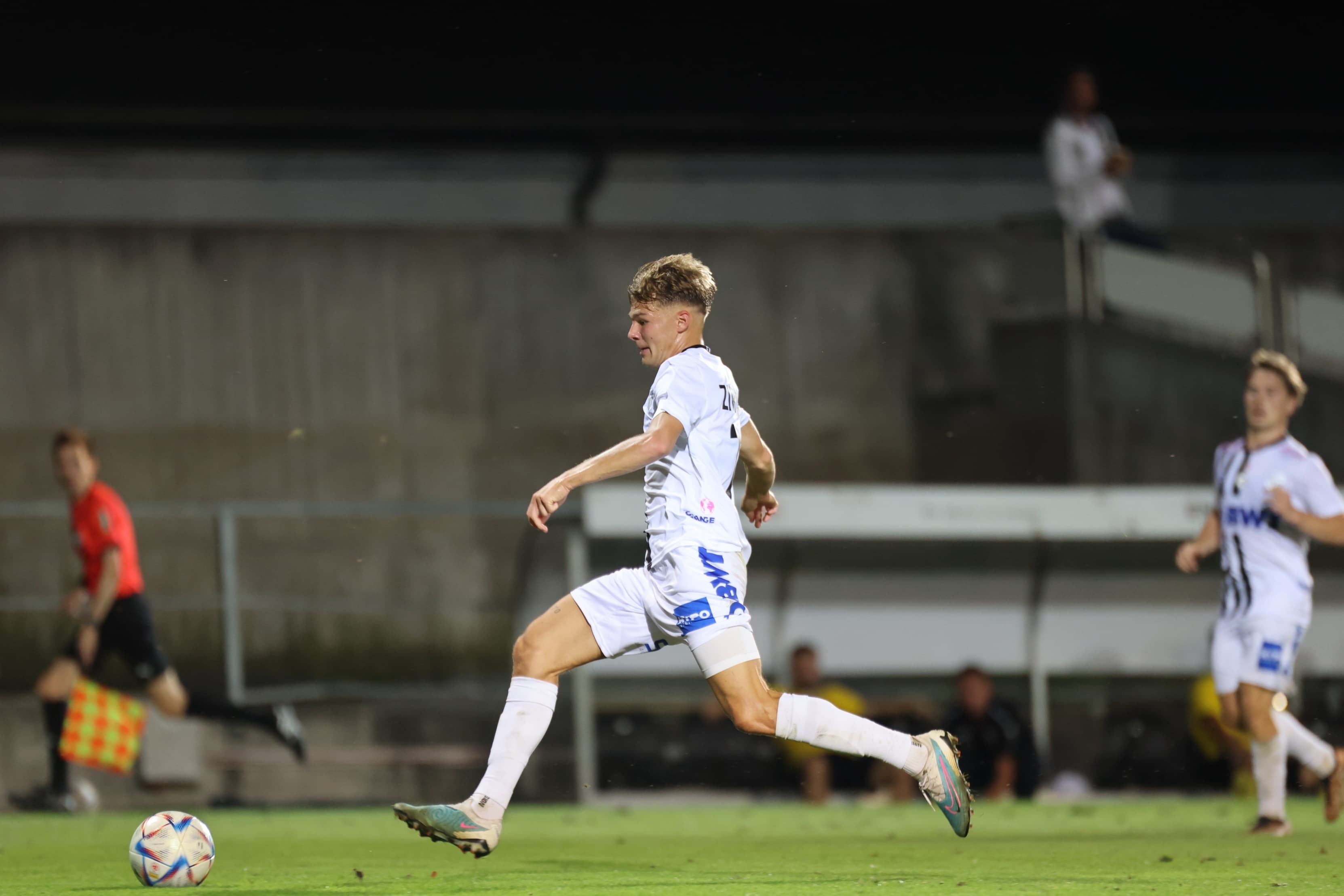 Header Amateure DSC