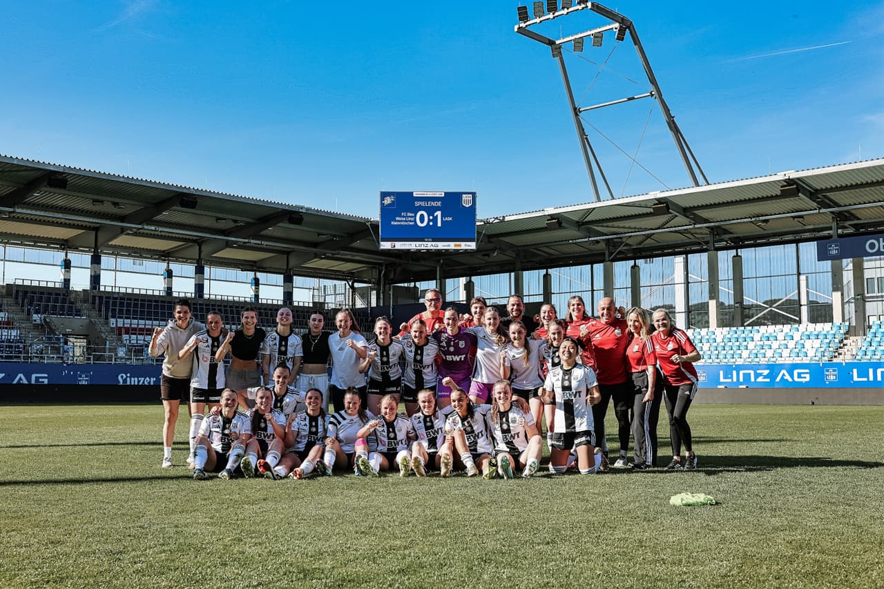 Jubelbild Team C LASK 1